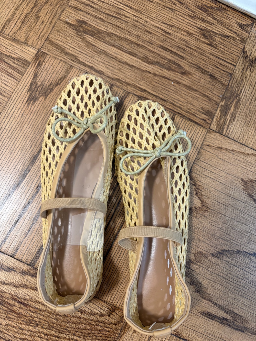 Raffia Flats
